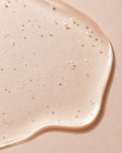 Sualan Cosmetics THE AHA PEELING, detalle de textura cosmética · Exfoliante, disponible en España